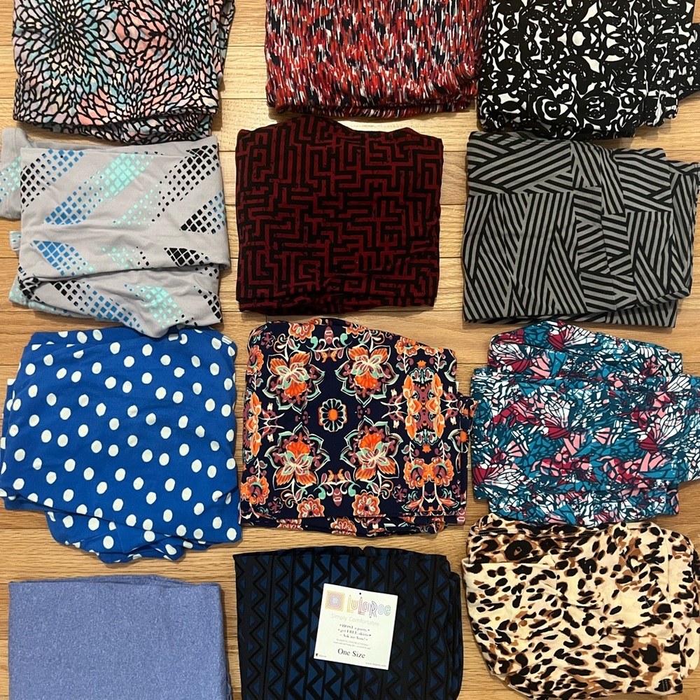 Lot of LuLaRoe leggings size OS